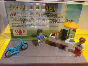 LEGO Hot Dog Cart 40078 Polybag Free Promo Set Fully Built